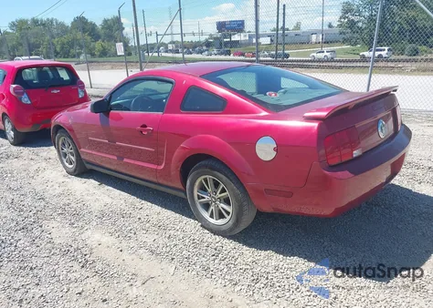2005 Ford Mustang V6 Deluxe/V6 Premium из США, поврежденный, VIN 1ZVFT80NX55225500